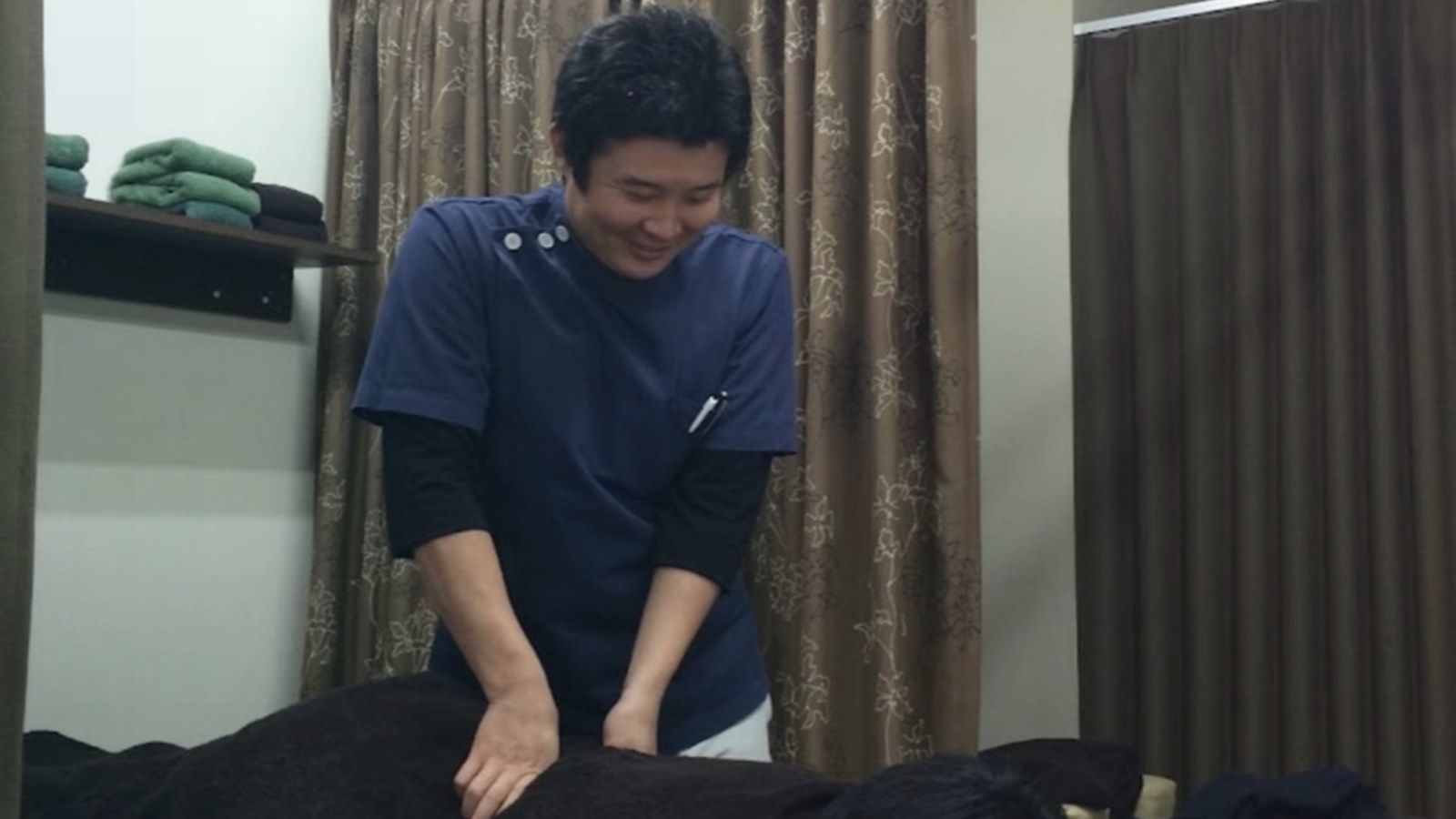 ハートフル鍼灸整骨院での施術風景